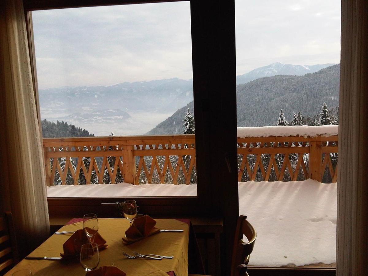 Albergo Croce D'Aune เปดาเวนา ภายนอก รูปภาพ