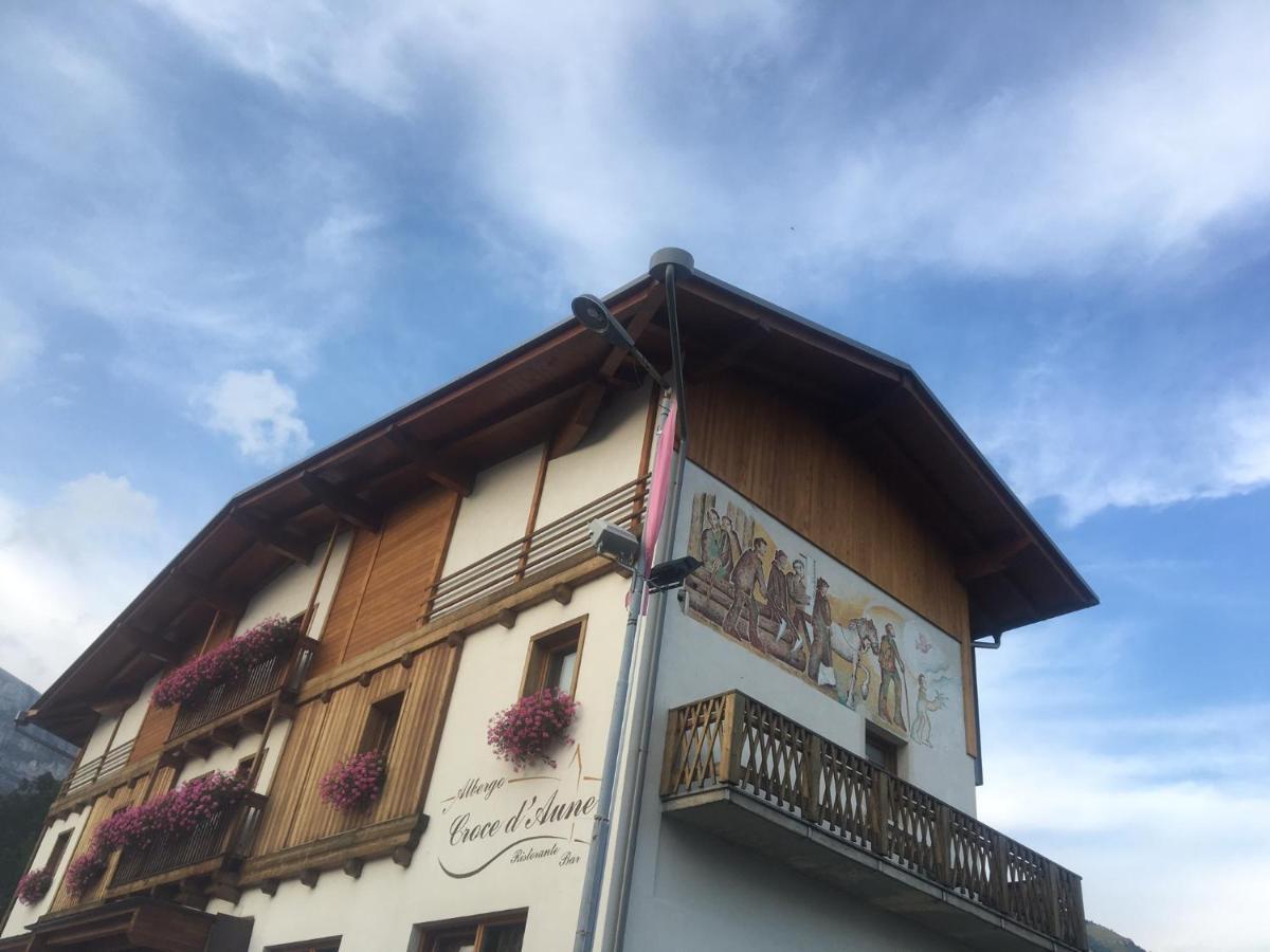 Albergo Croce D'Aune เปดาเวนา ภายนอก รูปภาพ